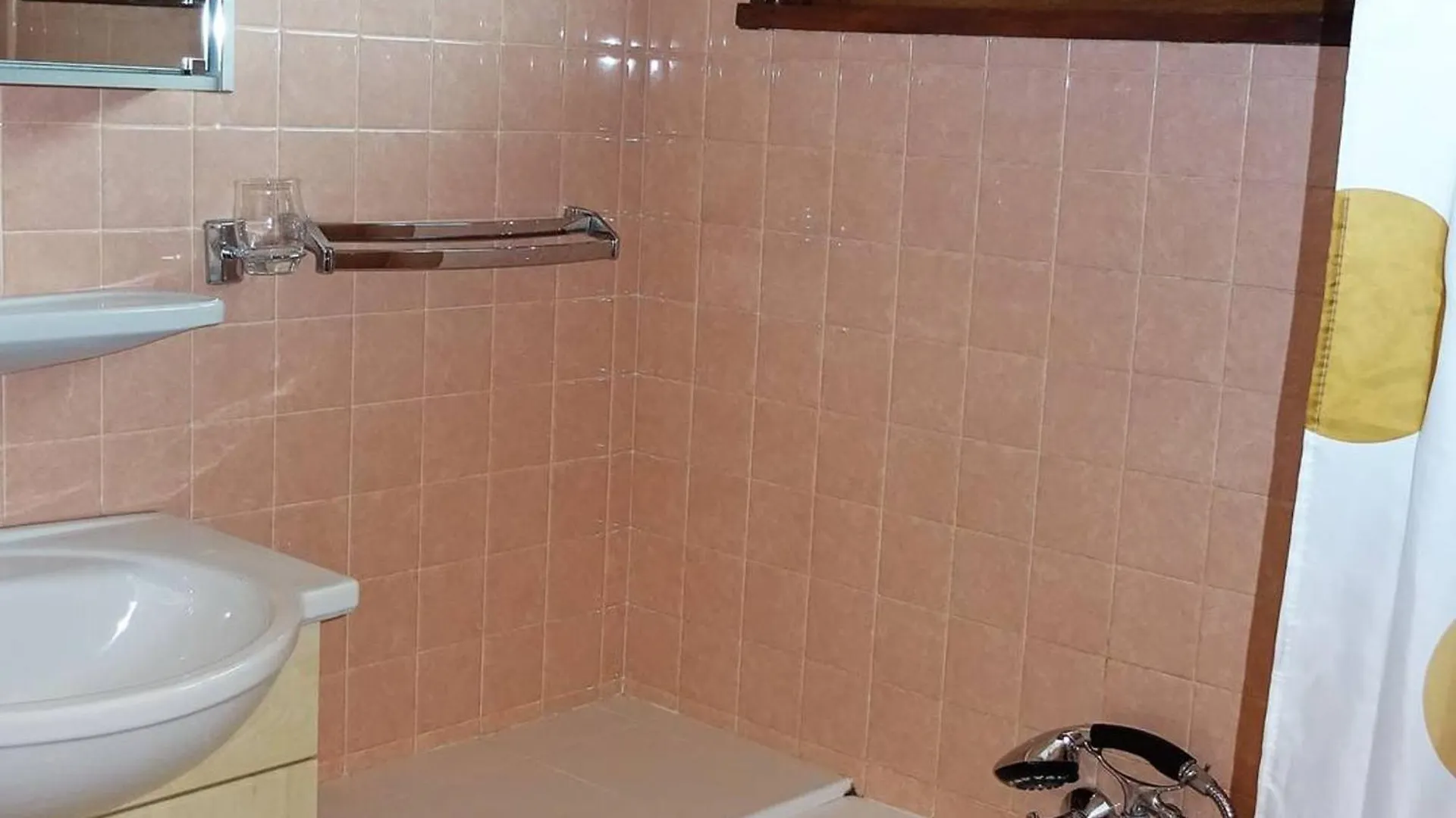 Appartement Lumineux Aux Gets - 3 Pieces, 6 Pers, Balcon, Parking, Wifi, Pres Des Commerces Et Pistes - Fr-1-802-31 Les Gets